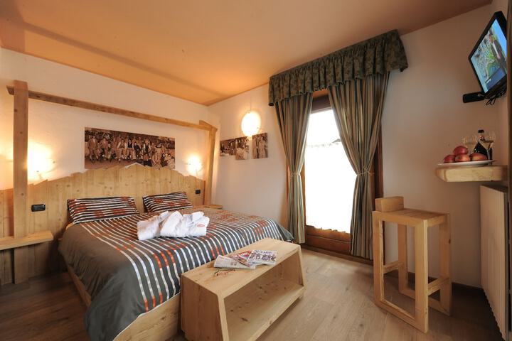 Room 5 of 56