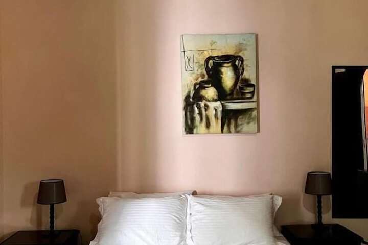 Room 22 of 49