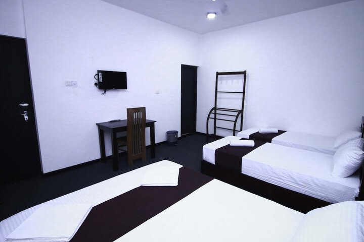 Room 15 of 34