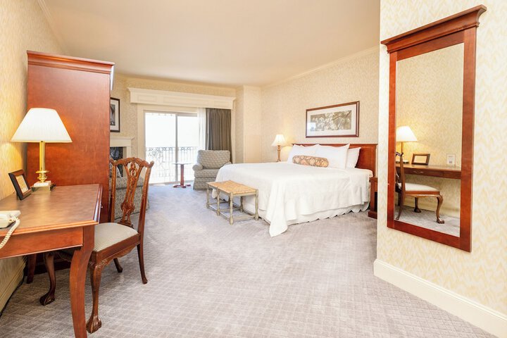 Room 42 of 91