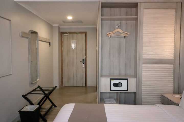 Room 10 of 41