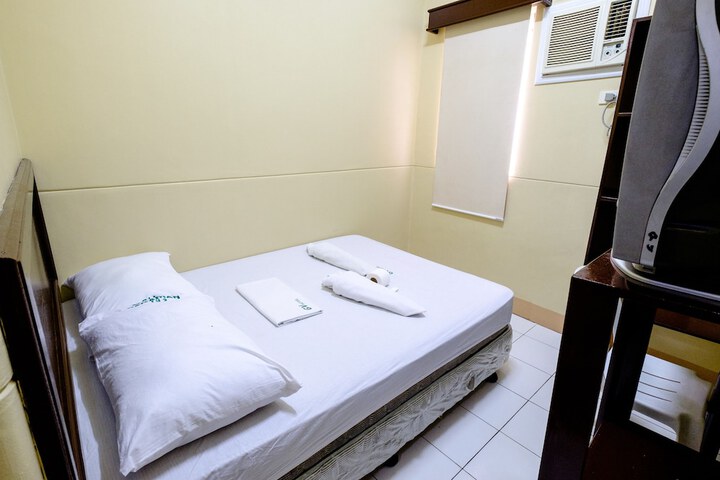 Room 5 of 22