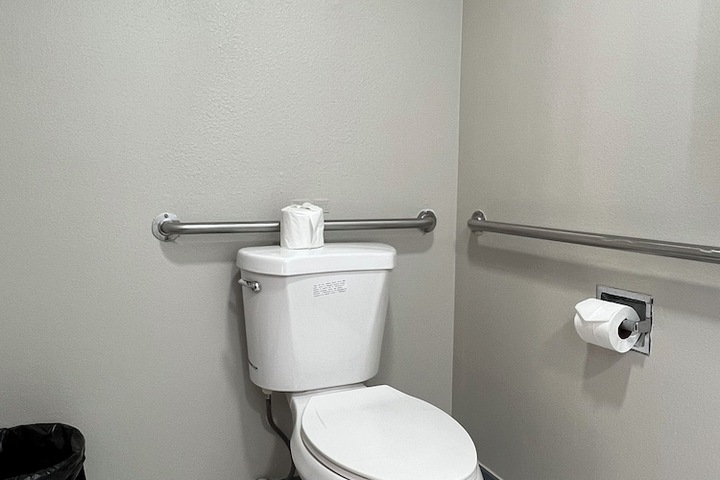 Room 53 of 62