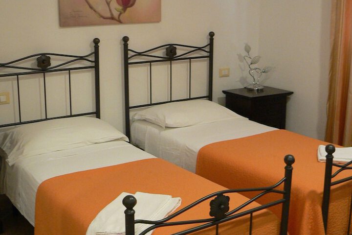 Room 12 of 64