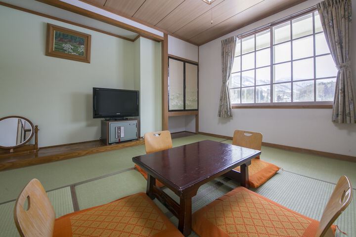 Room 10 of 72