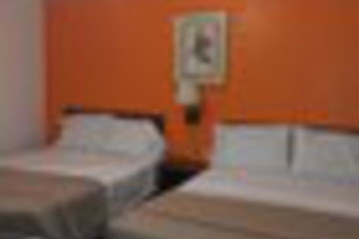 Room 26 of 111