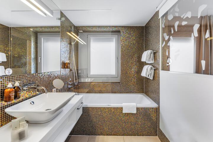 Bathroom Interior Photo
