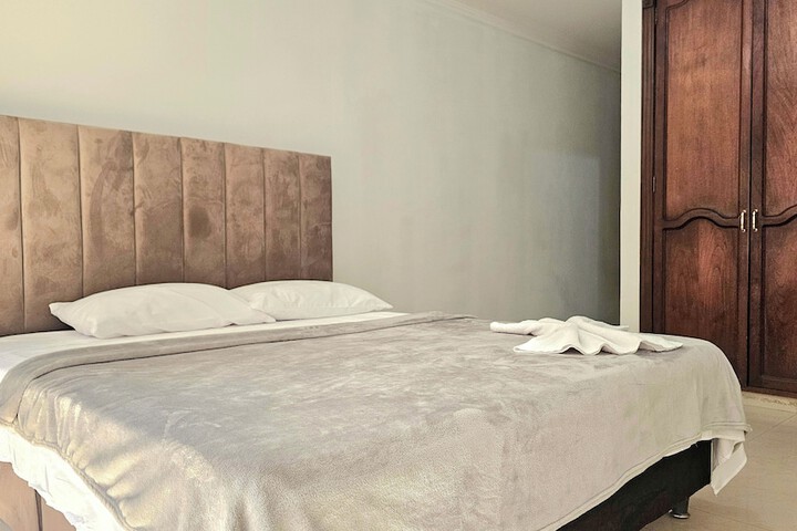 Room 5 of 30