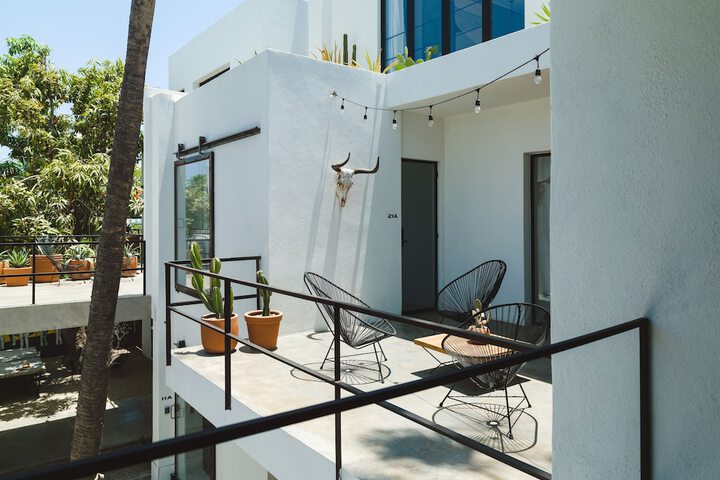 Sundeck 73 of 80