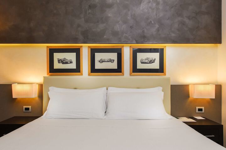 Room 20 of 100