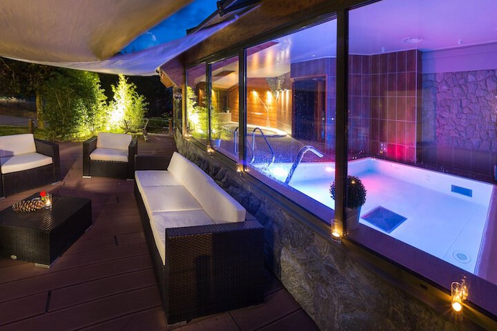 Relaxing Spa