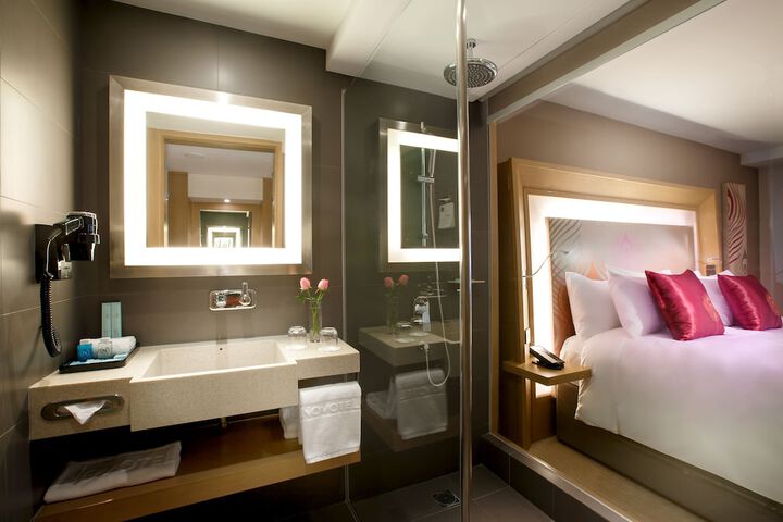 Room 80 of 155