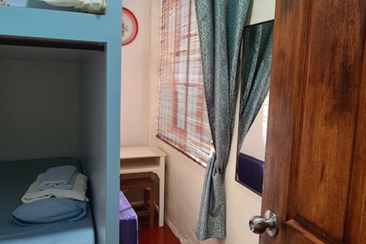 Room 26 of 94