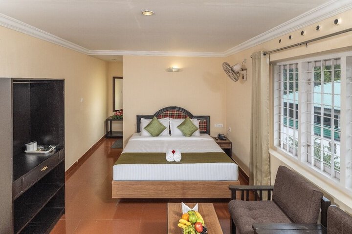 Room 4 of 19