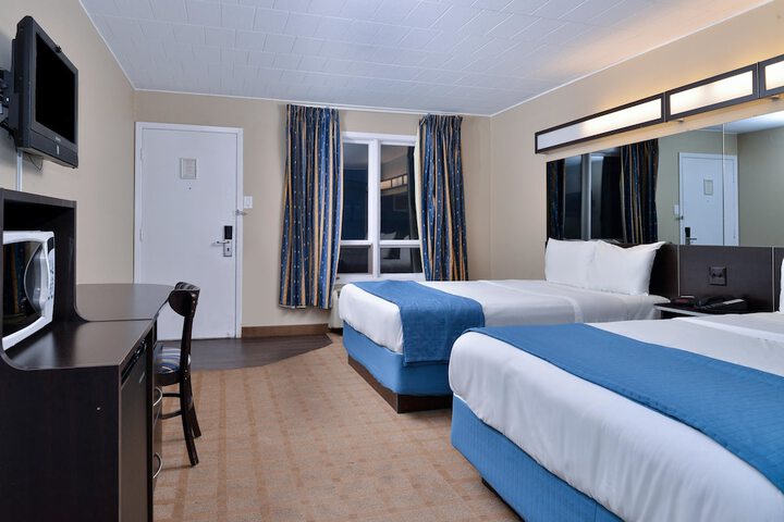 Room 8 of 21