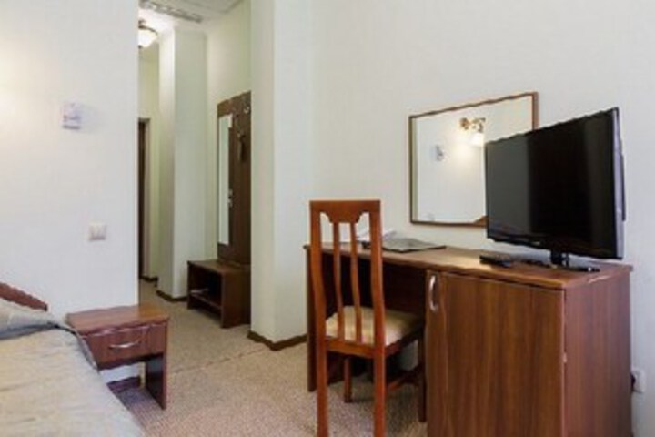 Room 33 of 51