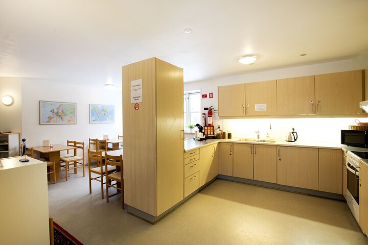 Room 8 of 29