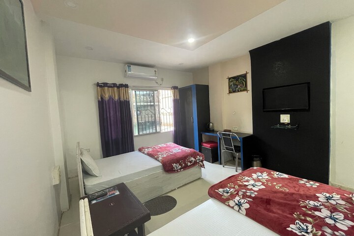 Room 33 of 94