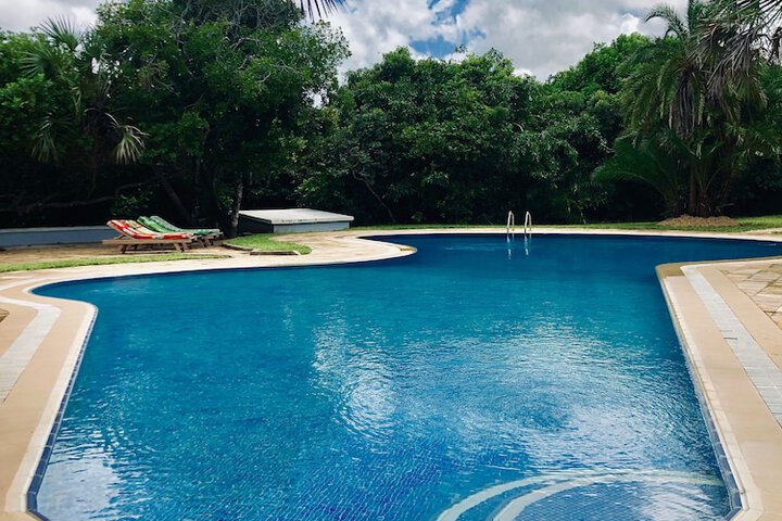 Pool 43 of 65