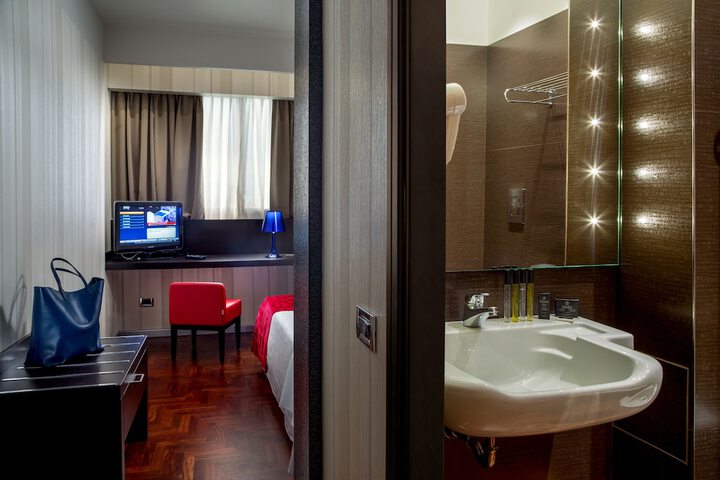 Room 22 of 30