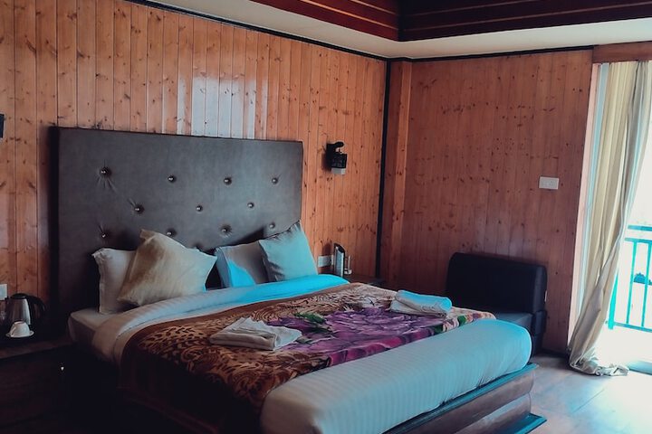 Room 35 of 46