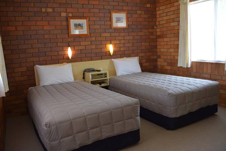 Room 13 of 26