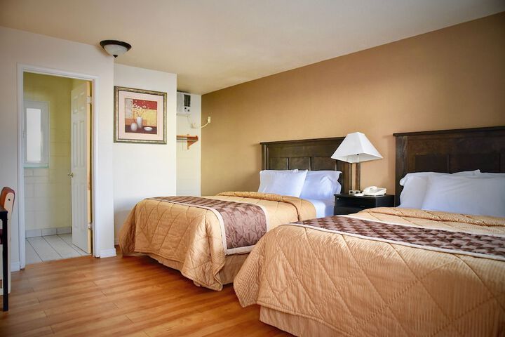 Room 12 of 30