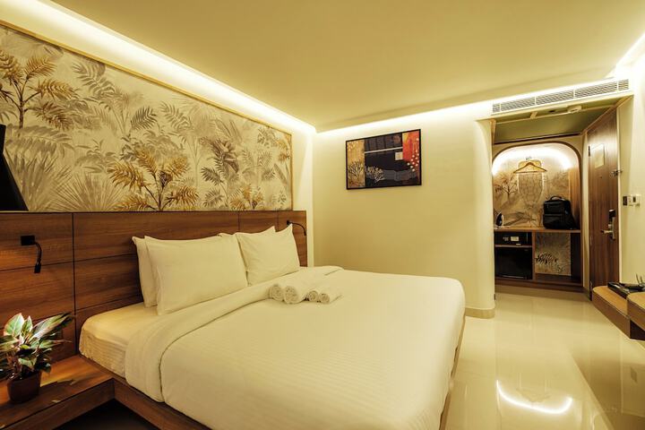 Room 51 of 141