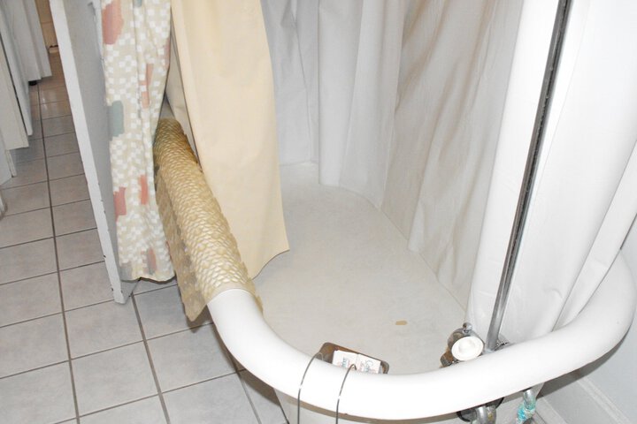 Room 28 of 36