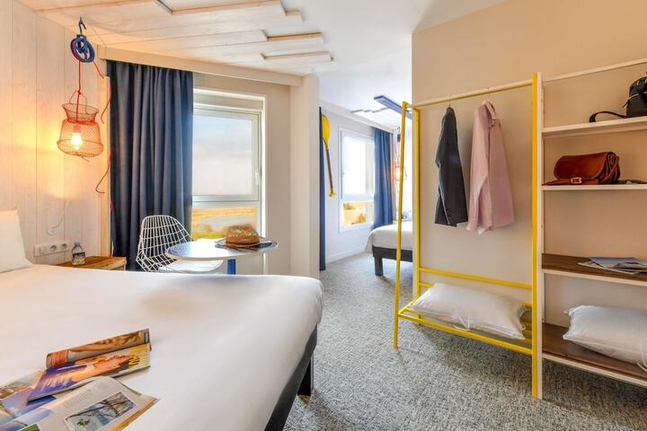 Room 21 of 65