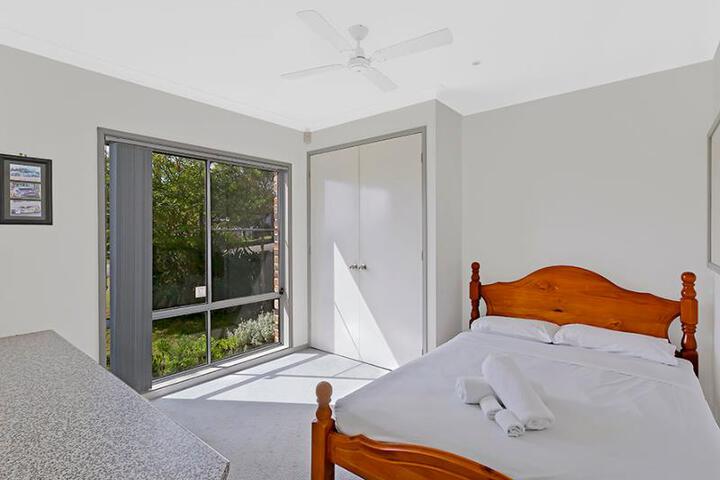 Hilltop House Toowoon Bay