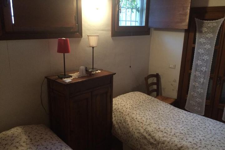 Room 7 of 56