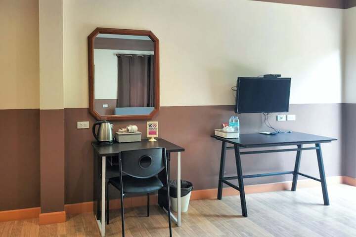 Room 25 of 156