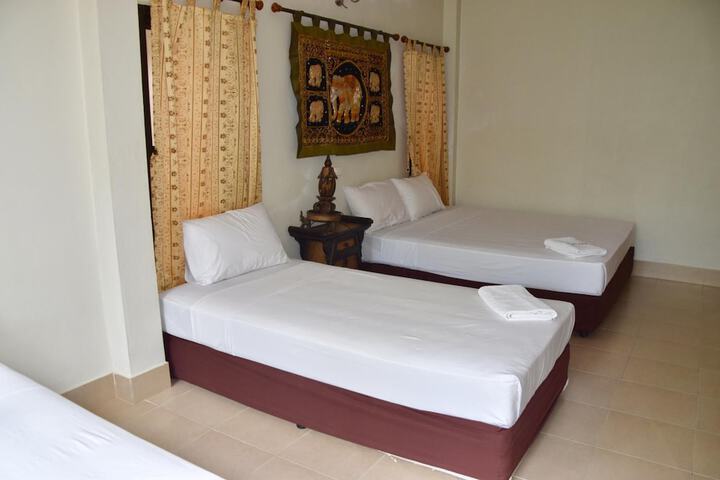 Room 7 of 47