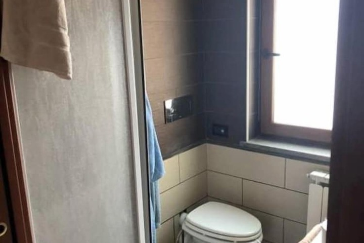Room 12 of 13