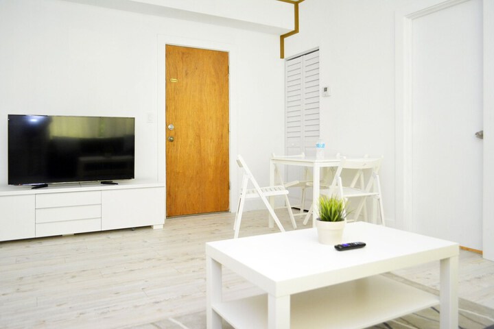 Room 50 of 64