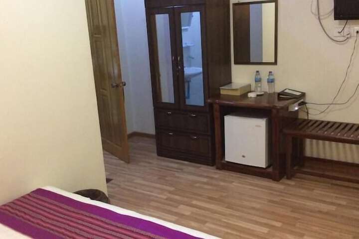 Room 15 of 26