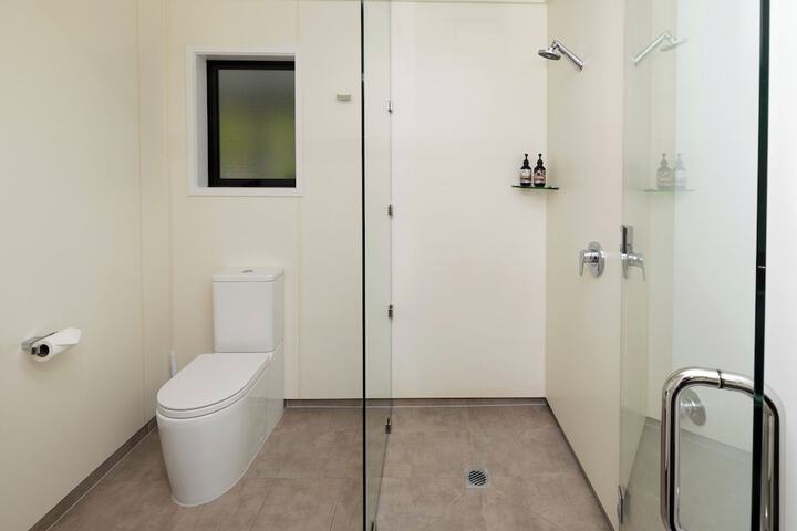 Room 127 of 170