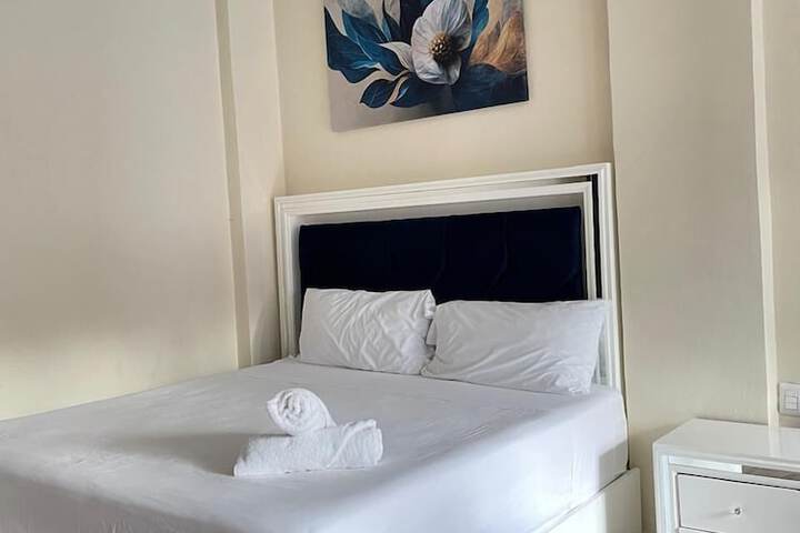 Room 9 of 27