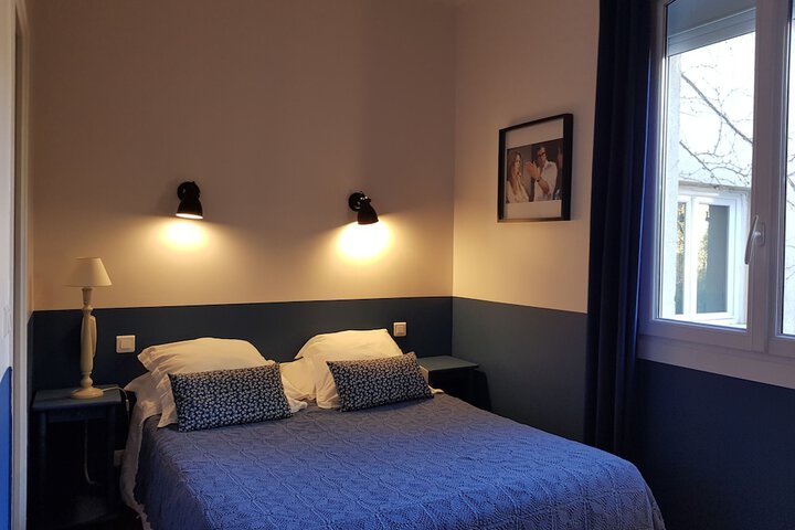 Room 9 of 32