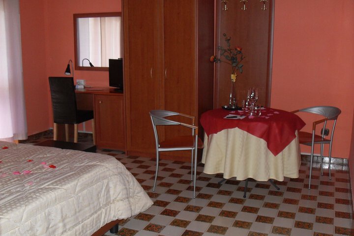 Room 26 of 64