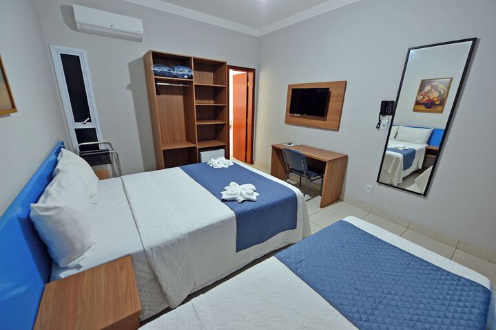 Room 16 of 41