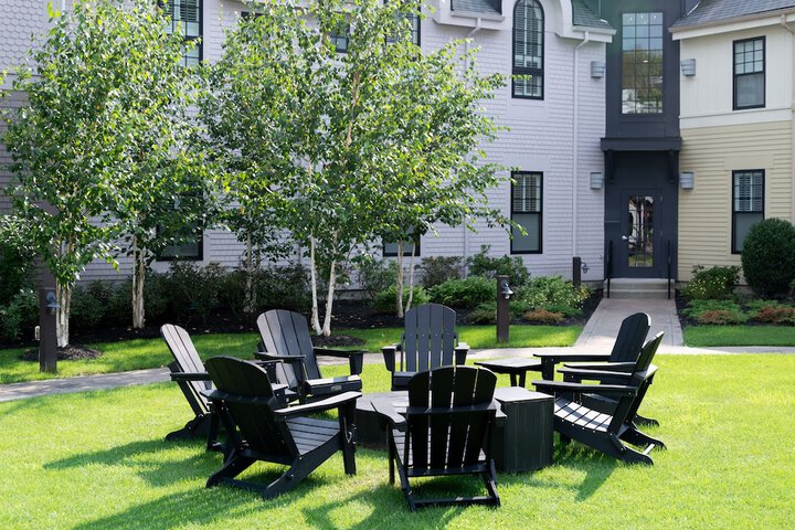 Hotel Exterior 88 of 92