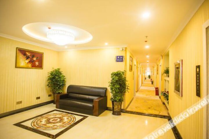 Hotel Interior 4 of 14