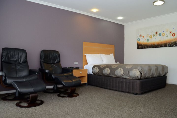 Room 35 of 81