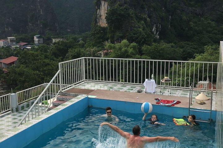 Pool 32 of 69