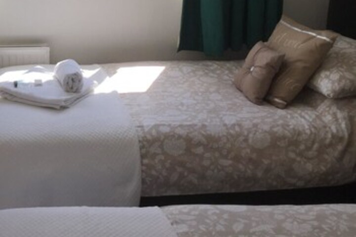 Room 93 of 157
