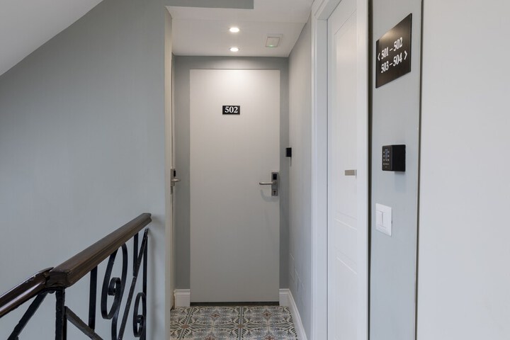 Ballroom/Hall 67 of 71