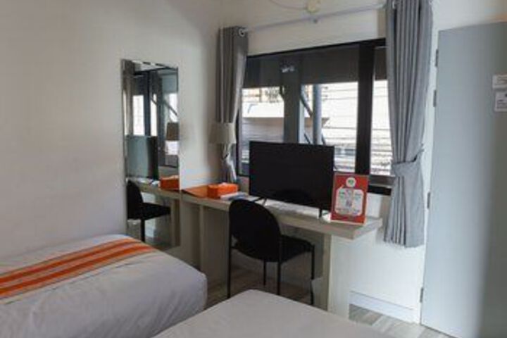 Room 36 of 41