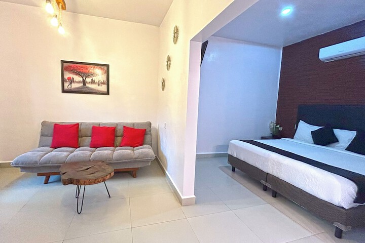 Room 14 of 50